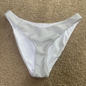 NWOT dippin daisys bikini bottoms